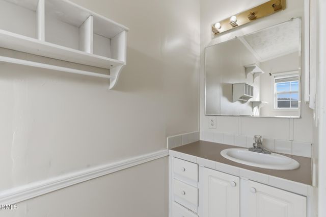 1265 NE Railroad Street Extended, Whitakers, NC 27891