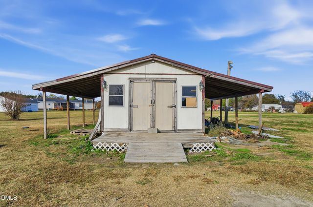 1265 NE Railroad Street Extended, Whitakers, NC 27891