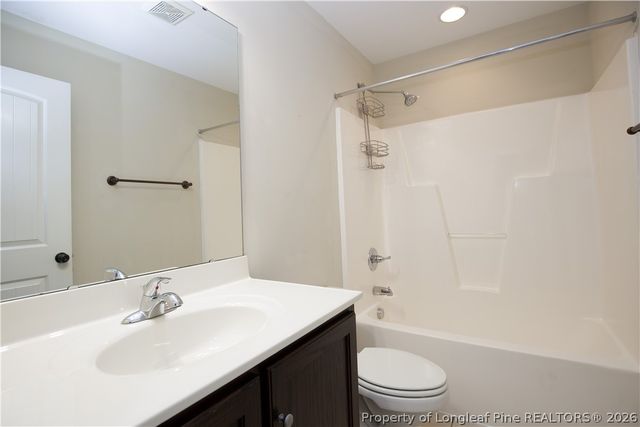 74 Jaylin Oaks Drive, Spring Lake, NC 28390