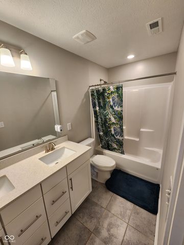 9719 Cimmaron Avenue, Mccordsville, IN 46055