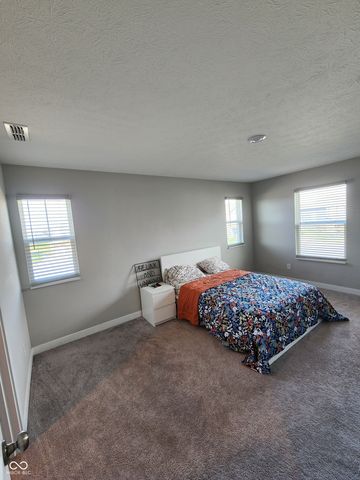 9719 Cimmaron Avenue, Mccordsville, IN 46055