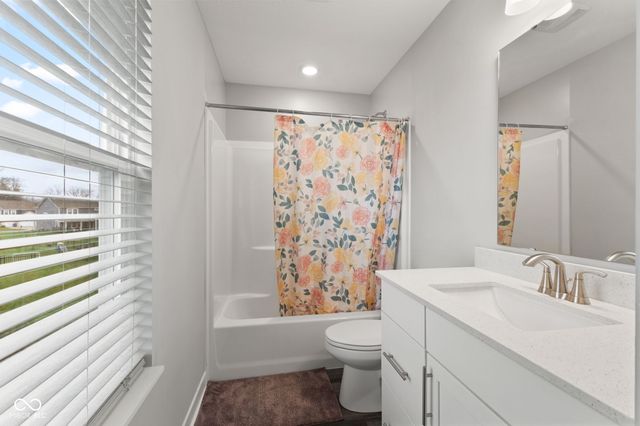 9719 Cimmaron Avenue, Mccordsville, IN 46055
