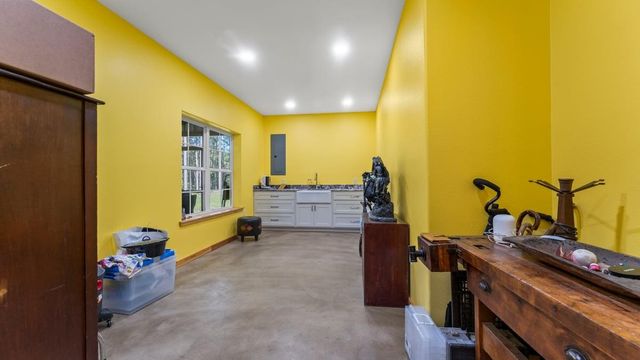 13052 Fm 1818, Huntington, TX 75949