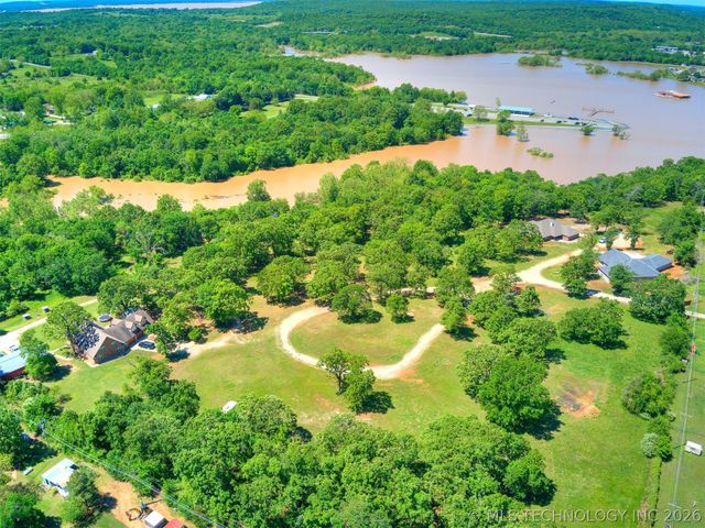 418210 E 1200, Eufaula, OK 74432