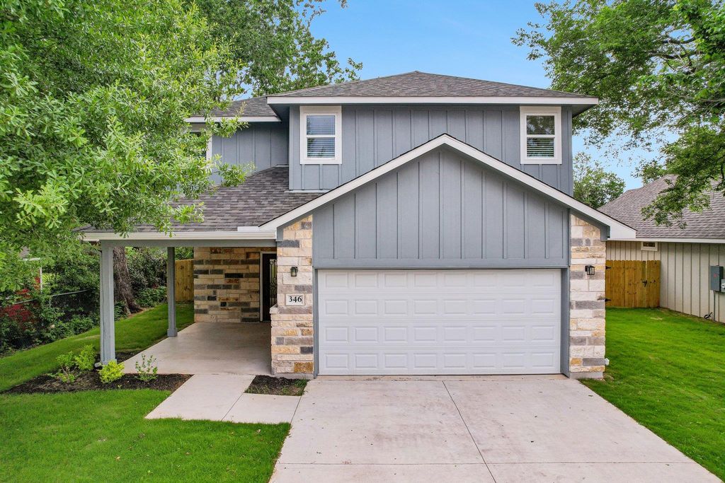 346 Webb ST, Smithville, TX 78957