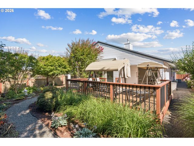 15820 Ne SAN RAFAEL St, Portland, OR 97230