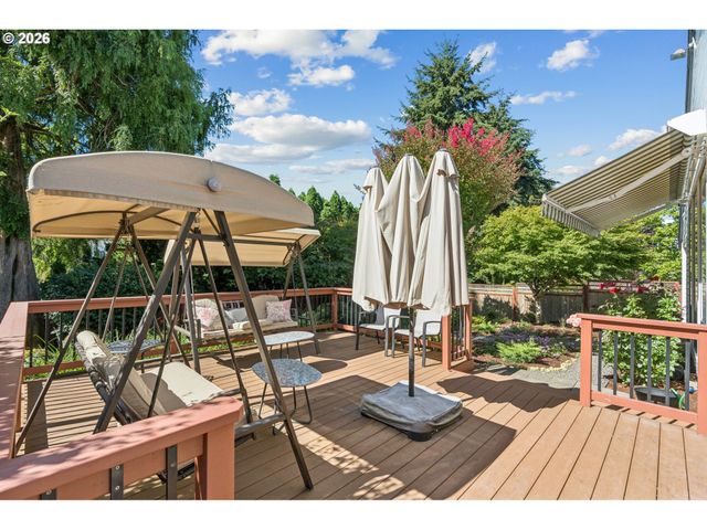 15820 Ne SAN RAFAEL St, Portland, OR 97230