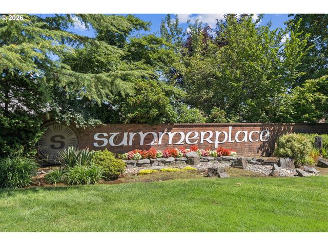 15820 Ne SAN RAFAEL St, Portland, OR 97230
