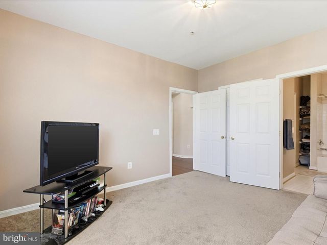 15616 EVERGLADE LN #301, Bowie, MD 20716