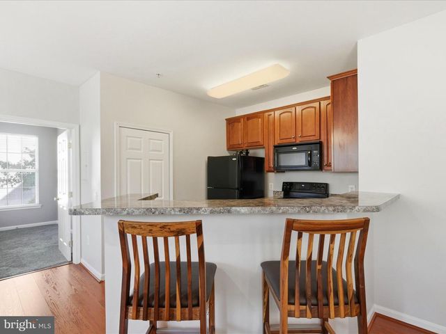 15616 EVERGLADE LN #301, Bowie, MD 20716