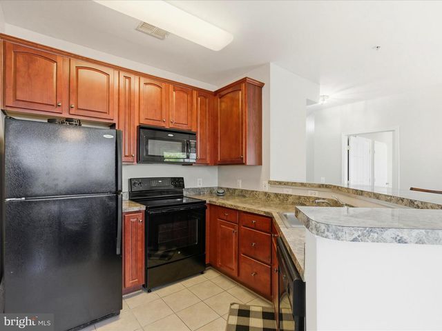 15616 EVERGLADE LN #301, Bowie, MD 20716