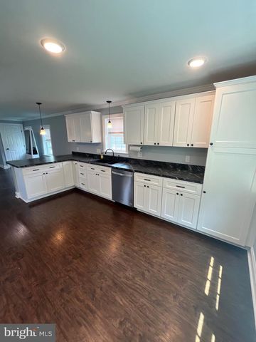 112 E MAIN ST, Felton, DE 19943