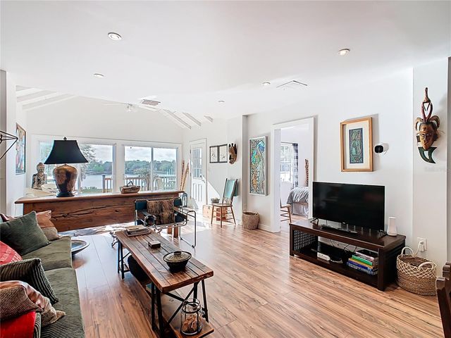 1124 SAINT ANNE SHRINE ROAD, Lake Wales, FL 33898