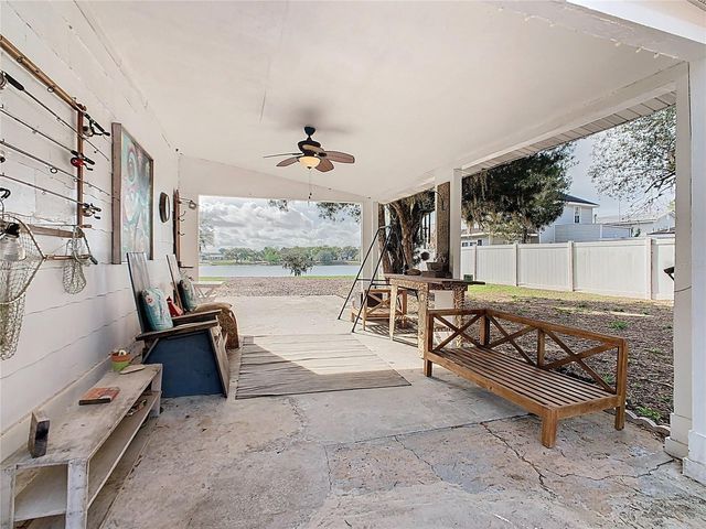 1124 SAINT ANNE SHRINE ROAD, Lake Wales, FL 33898