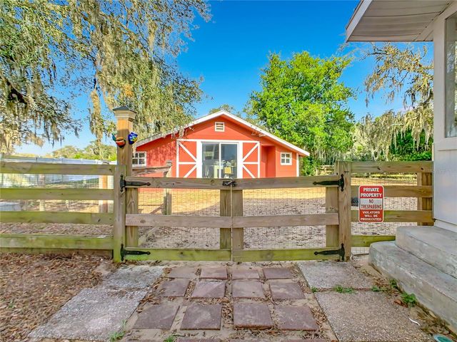 1124 SAINT ANNE SHRINE ROAD, Lake Wales, FL 33898
