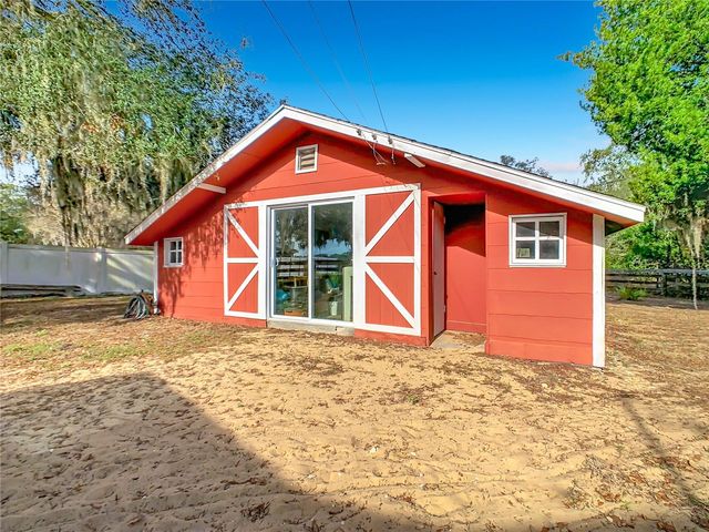 1124 SAINT ANNE SHRINE ROAD, Lake Wales, FL 33898