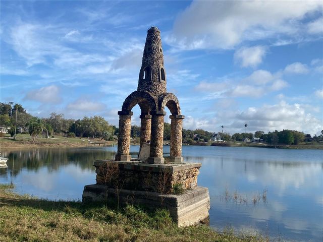 1124 SAINT ANNE SHRINE ROAD, Lake Wales, FL 33898