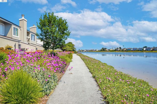 3325 Kimberly Way, San Mateo, CA 94403