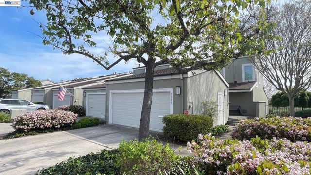 3325 Kimberly Way, San Mateo, CA 94403