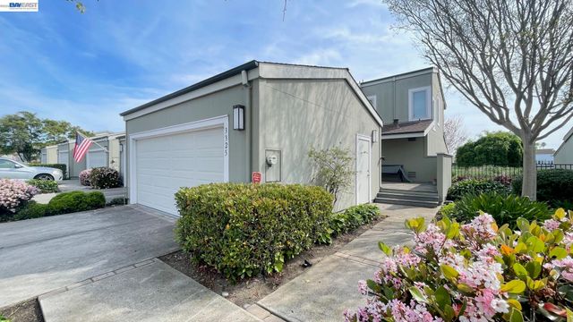 3325 Kimberly Way, San Mateo, CA 94403