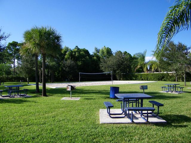 163 NW Pleasant Grove Way, Port St. Lucie, FL 34986