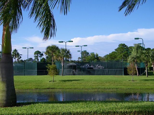 163 NW Pleasant Grove Way, Port St. Lucie, FL 34986
