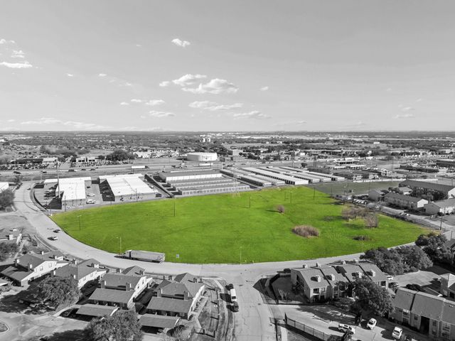 8800 Calmont Avenue, Fort Worth, TX 76116