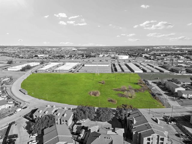 8800 Calmont Avenue, Fort Worth, TX 76116