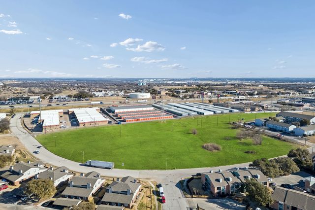 8800 Calmont Avenue, Fort Worth, TX 76116