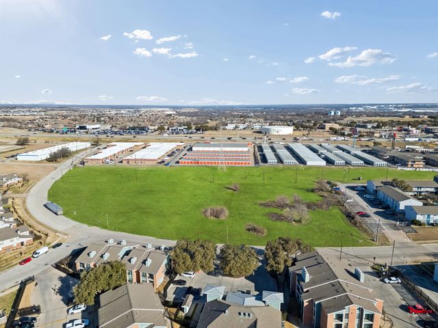 8800 Calmont Avenue, Fort Worth, TX 76116