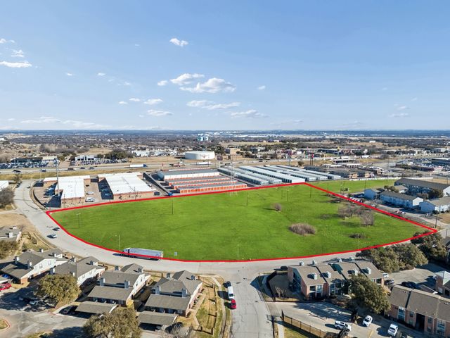 8800 Calmont Avenue, Fort Worth, TX 76116