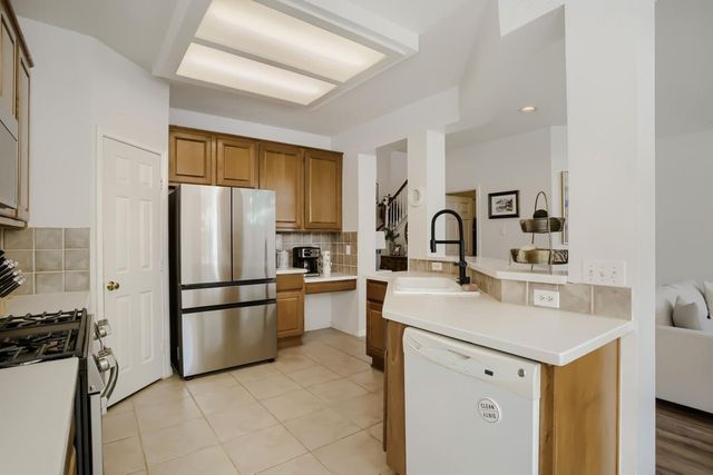 9526 Kelsey Meadows Court, Houston, TX 77040