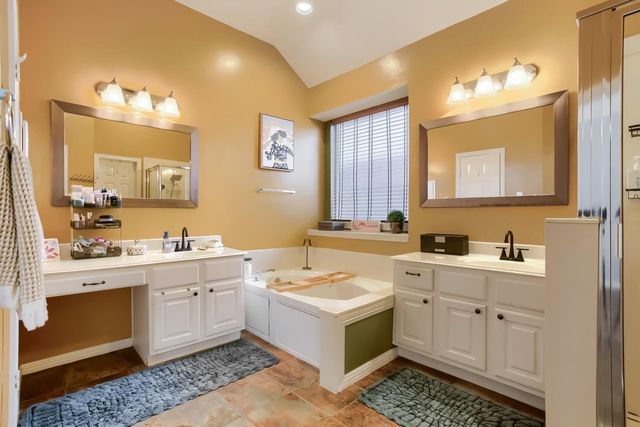 9526 Kelsey Meadows Court, Houston, TX 77040