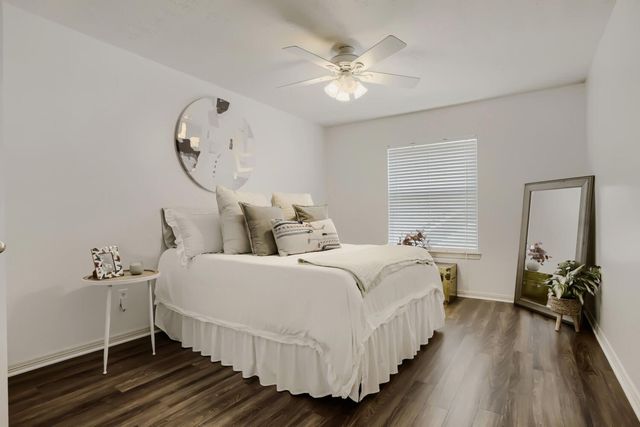 9526 Kelsey Meadows Court, Houston, TX 77040