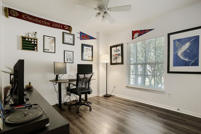 9526 Kelsey Meadows Court, Houston, TX 77040