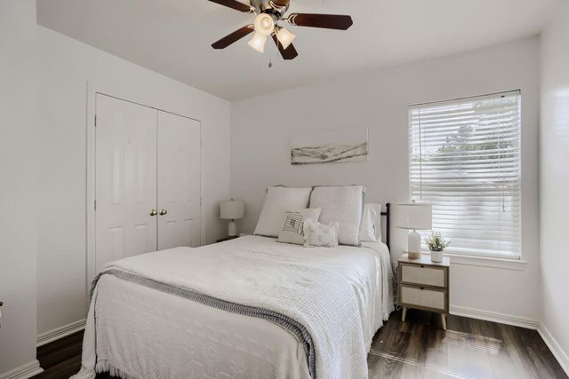 9526 Kelsey Meadows Court, Houston, TX 77040