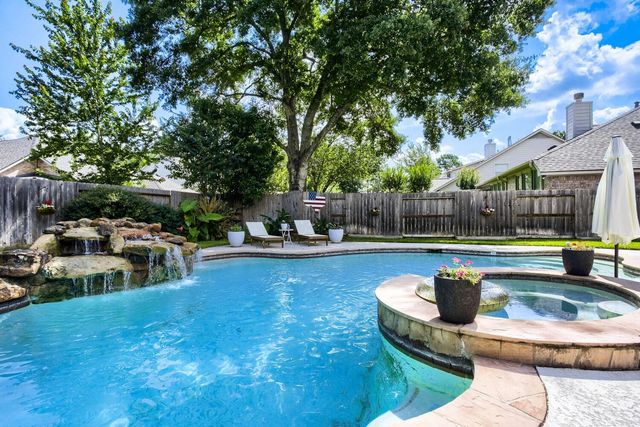 9526 Kelsey Meadows Court, Houston, TX 77040