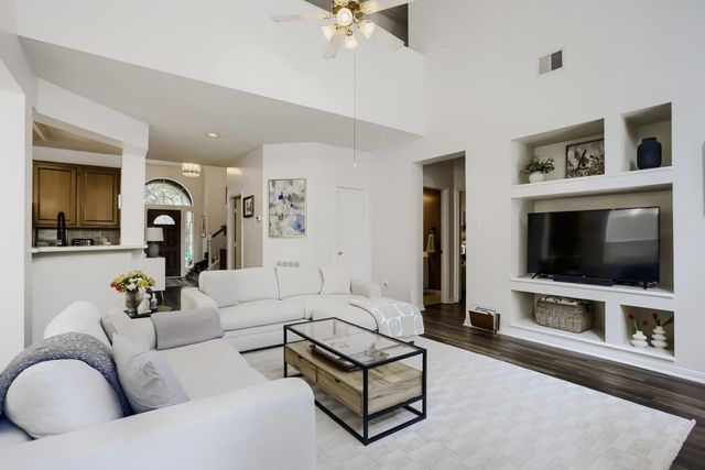 9526 Kelsey Meadows Court, Houston, TX 77040