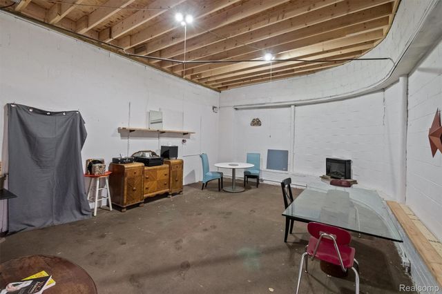 1750 E State Fair, Highland Park, MI 48203