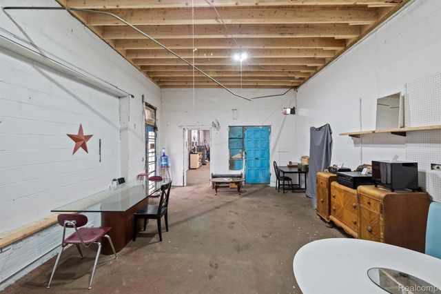 1750 E State Fair, Highland Park, MI 48203