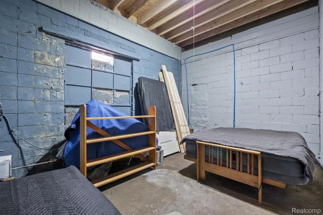 1750 E State Fair, Highland Park, MI 48203