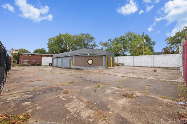 1750 E State Fair, Highland Park, MI 48203