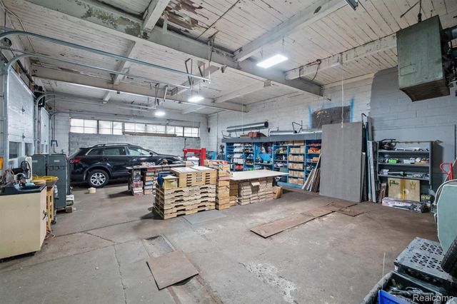 1750 E State Fair, Highland Park, MI 48203