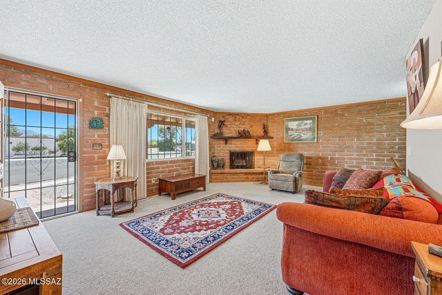 333 E Las Granadas, Green Valley, AZ 85614