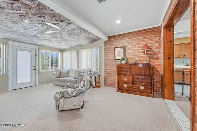 333 E Las Granadas, Green Valley, AZ 85614