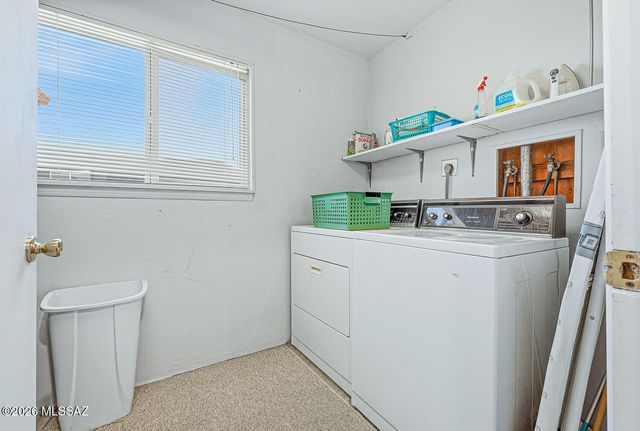 333 E Las Granadas, Green Valley, AZ 85614