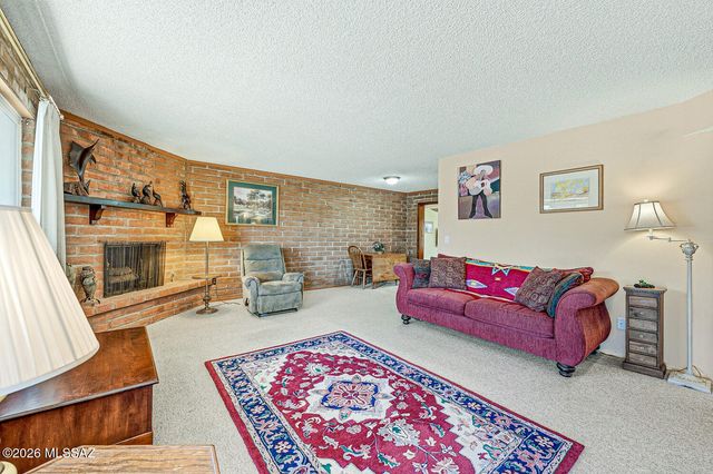 333 E Las Granadas, Green Valley, AZ 85614