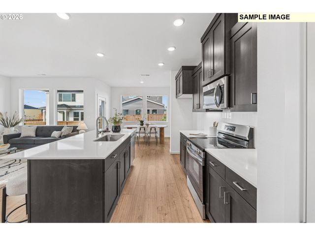 18111 Ne 14TH St, Vancouver, WA 98684