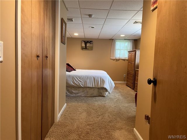 16 Parker Drive, Pittsford, NY 14534