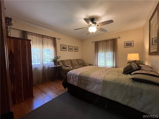 16 Parker Drive, Pittsford, NY 14534